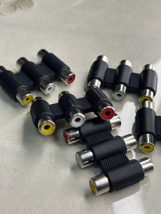 Никелированный переходник 3 RCA  до 3 RCA