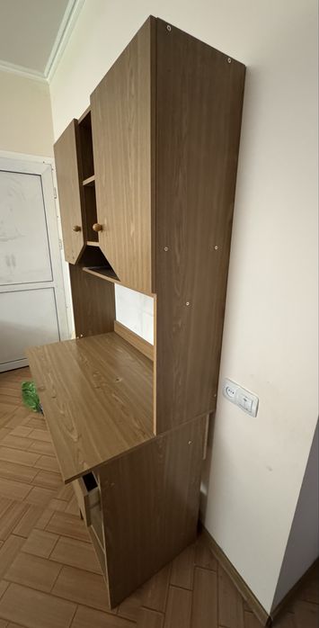 Компьютерный стол.