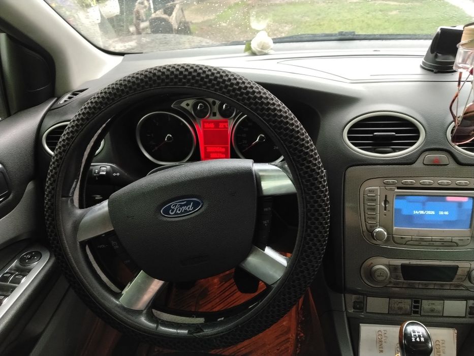 Ford Focus Titanium II Black.