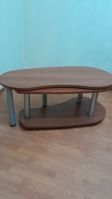 Журнальный столик срочно