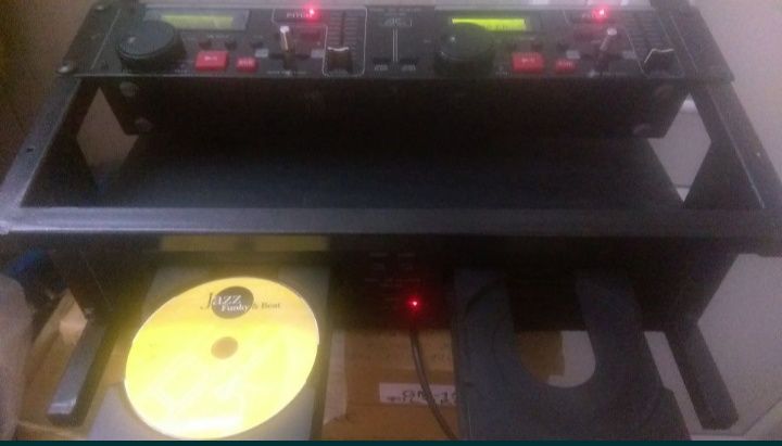 Acoustic Control Dual CD Player CDJ-26 cu Rack , are toate cablurile