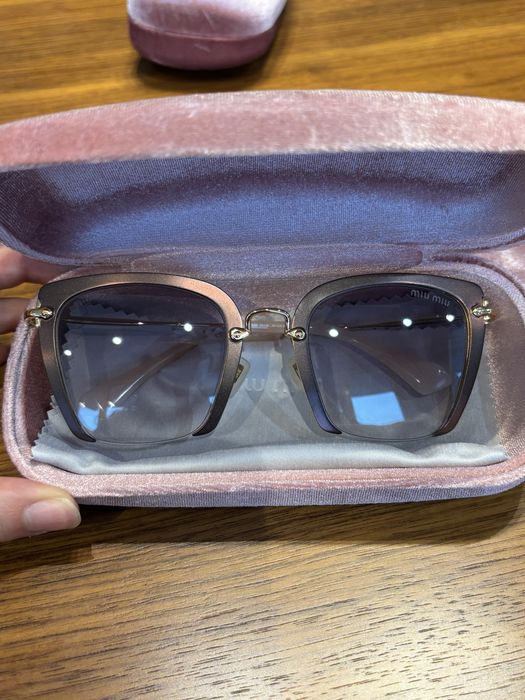 Дамаки слънчеви очила-Miu-Miu