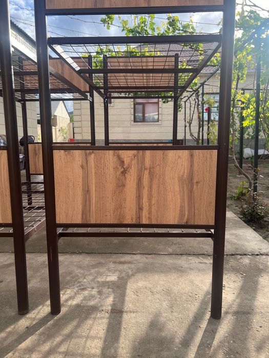 Кровать двухъярусная