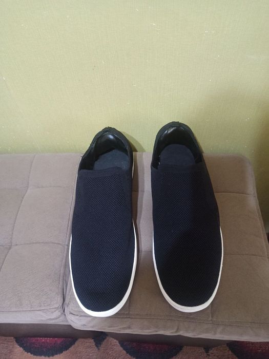 Кроссовки большого размера