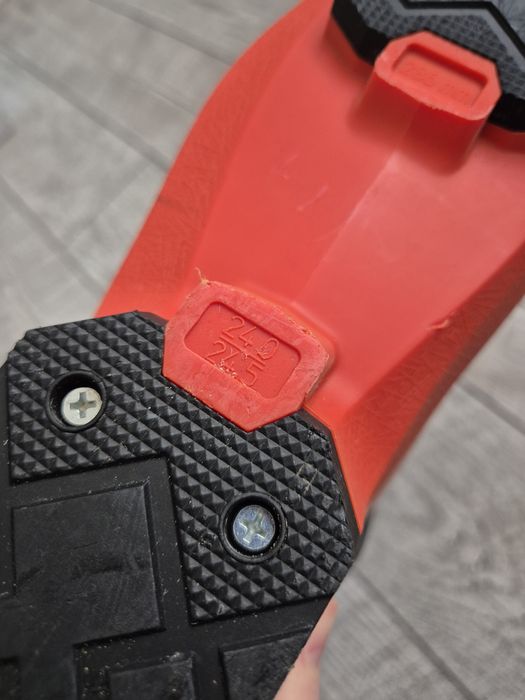Clapari copii  McKinlay MJR 50-3 masura 24.5