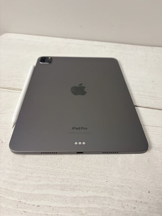 Apple iPad Pro 11 Space Gray + Apple Pencil + чехол