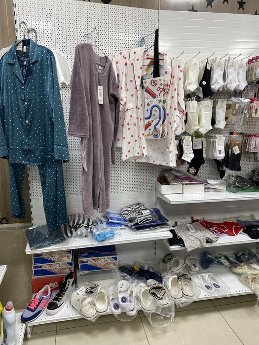 Продам стеллажи стеновые