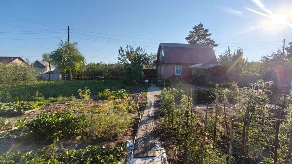 Продам дачу в районе гастронома Самал