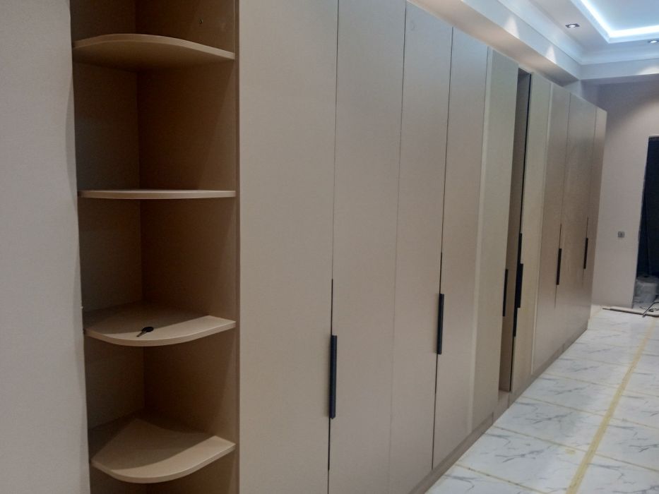 Мебел на заказ кухнний прихожка