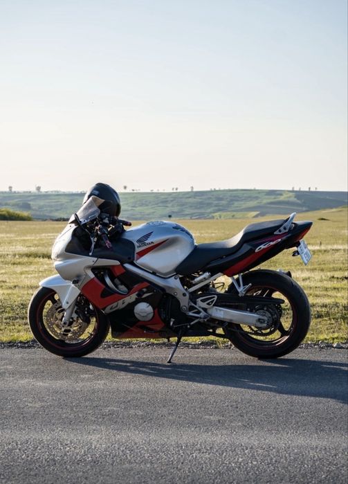Vand honda cbr f4i