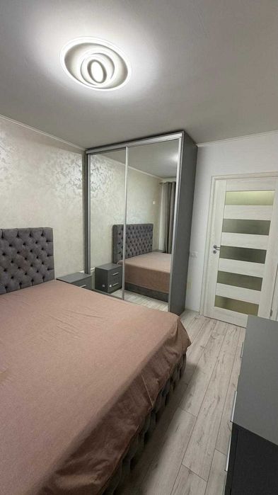Închiriez ap.  2 cam Militari Residence