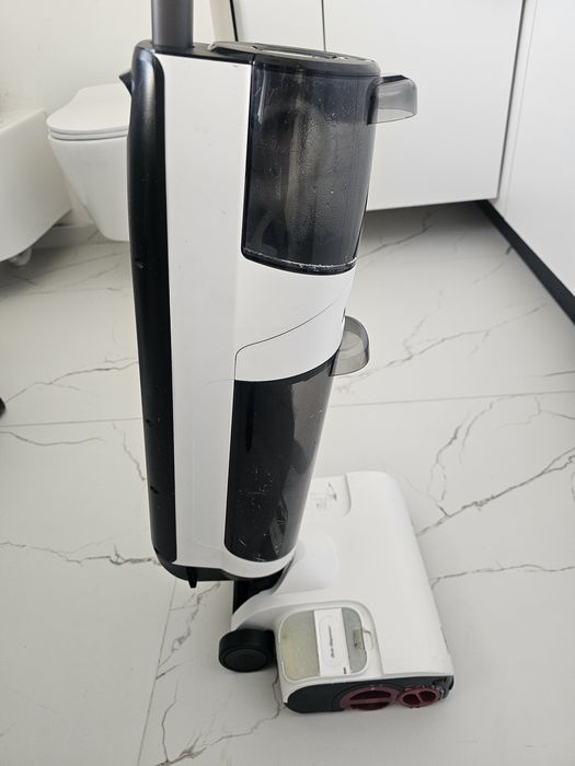 Vand Roborock Dyad Pro - Aspirator vertical - Aspira si spala simultan