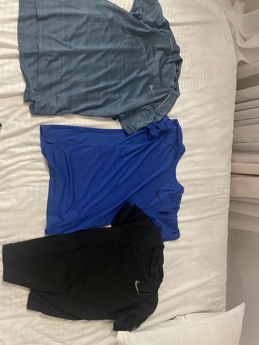 Tricouri dry fit nike running