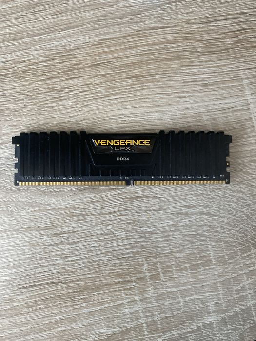 Placute ram 8 Gb DDR4 Cosrair Vengeance