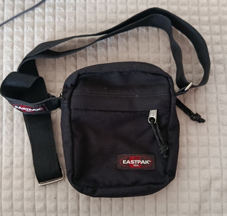 Дамски чанта FatFace и Чанта Eastpak The One