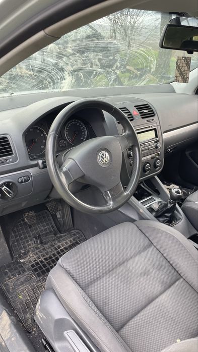 Vw Golf 5 1.6FSI на части!!!