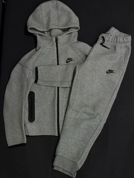 Nike tech fleece детски комплект