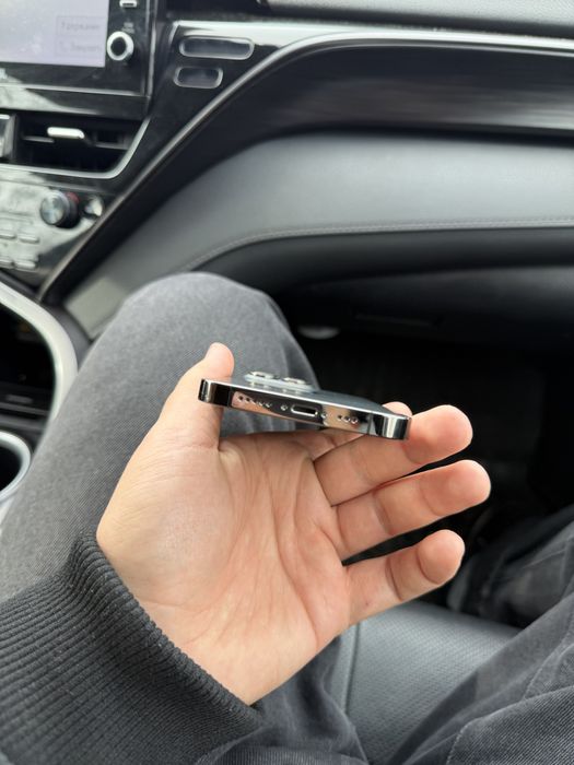 Айфон 13 про, 76% батарея