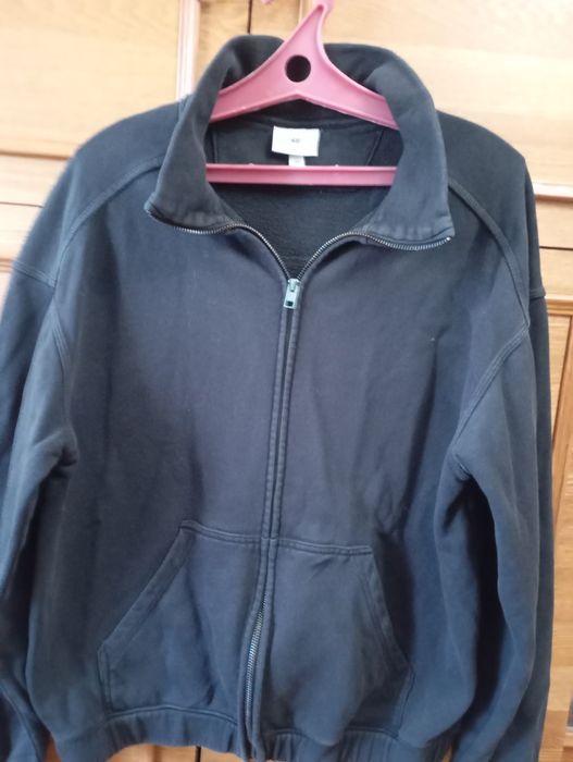 Продам вещи на девочек подростков