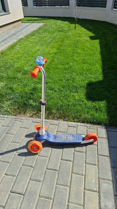 Trotineta de baieti de vanzare