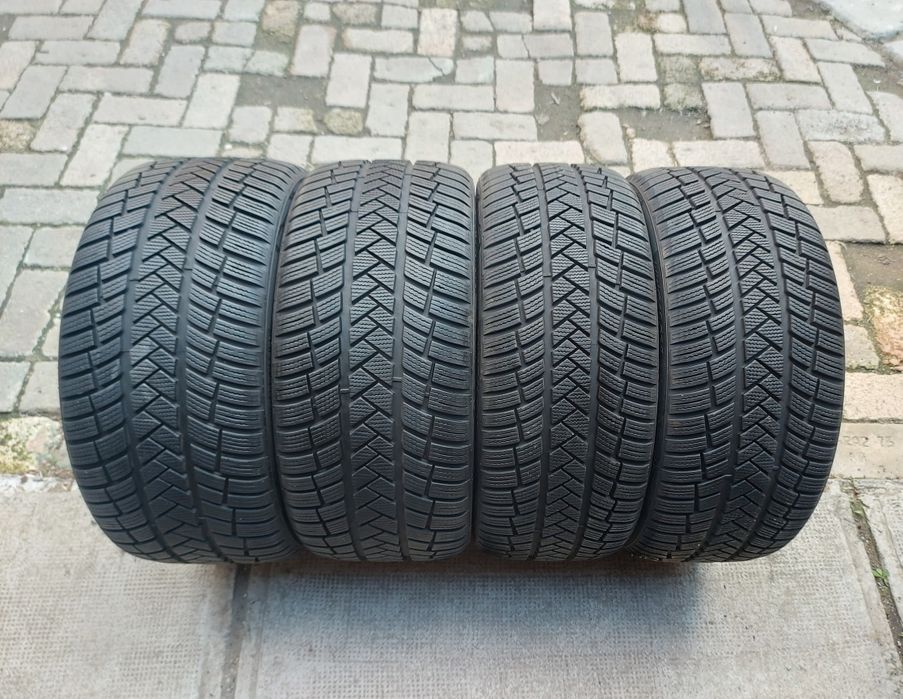 Set 4buc 255/225 40/35 R19 96/93Y XL Vredestein Wintrac Pro M+S iarnă