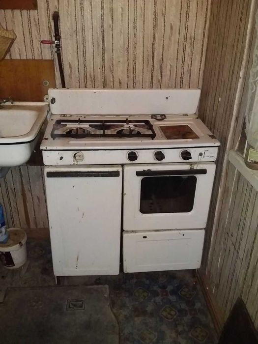 Продам Газ плиту  для кухни