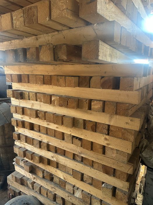 Vand patrati din lemmn