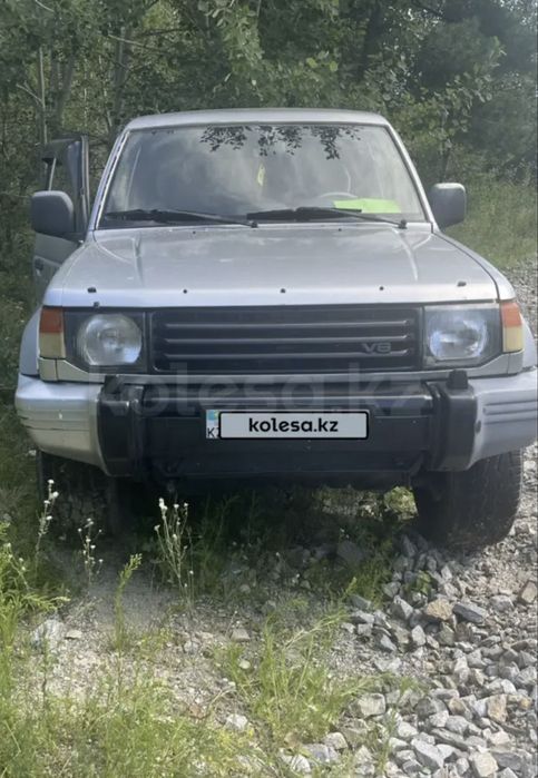 Pajero 1992 v6
