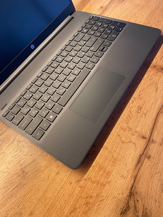 Ноутбук для работы и учебы Hp 2024г