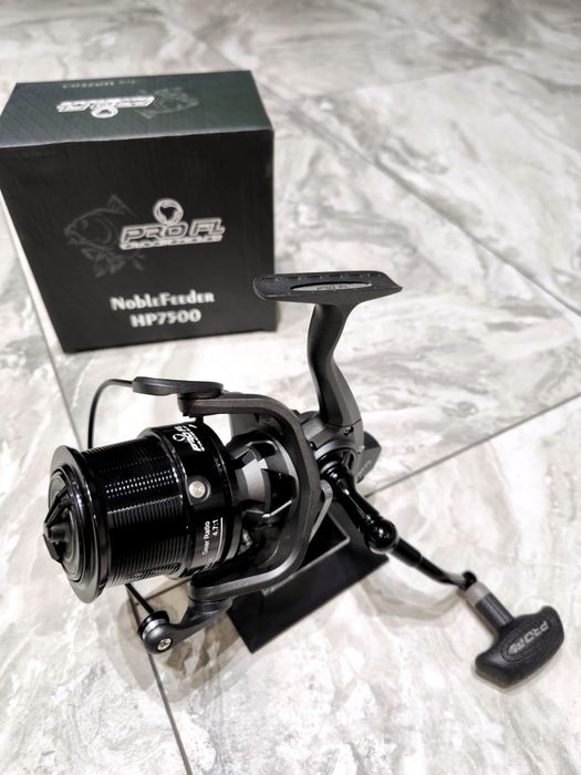2 Lansete PRO FL Aventador Distance FEEDER 3.90 180g + 2 Mulinete 7500