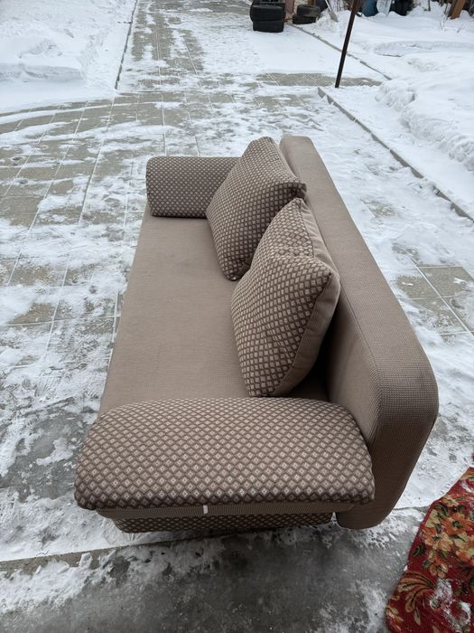 Продам диван б/у