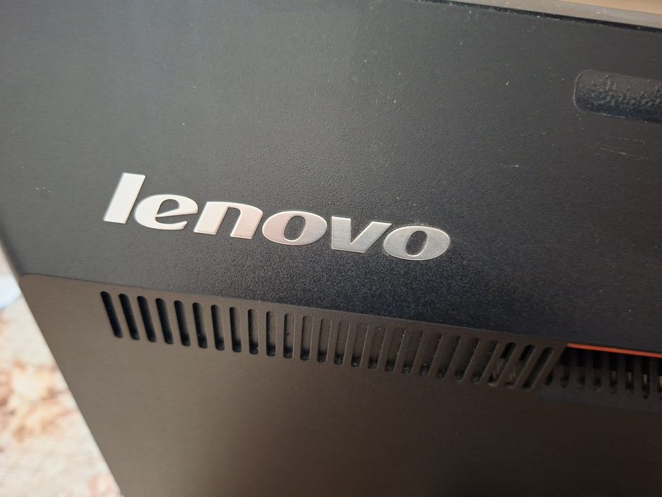 Lenovo All-in-One Win10 E73z sau SCHIMB