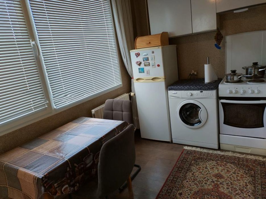 Дава се под наем Двустаен апартамент в София, Център - 70 кв.м за 550 € - Снимка #2