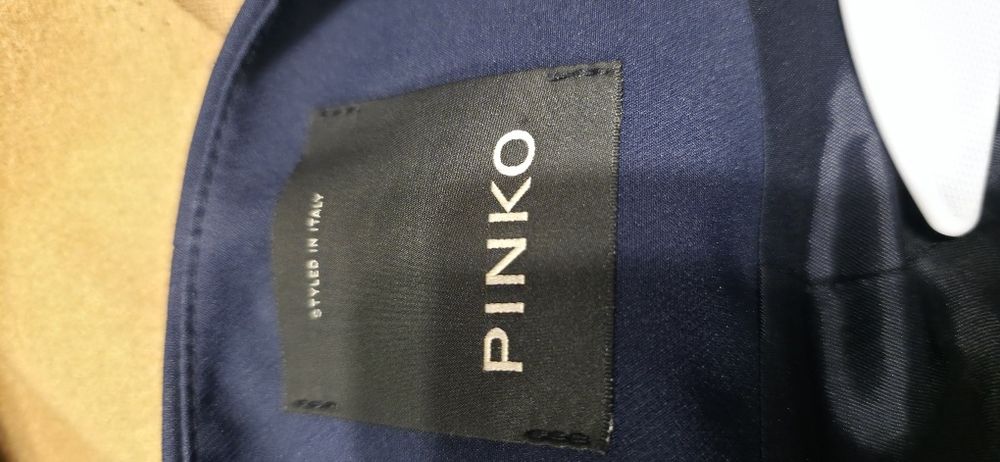 Jacheta model deosebit pinko