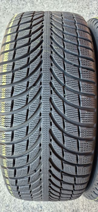4 anvelope iarna Michelin 235/55/18.Pretul este pe bucata.