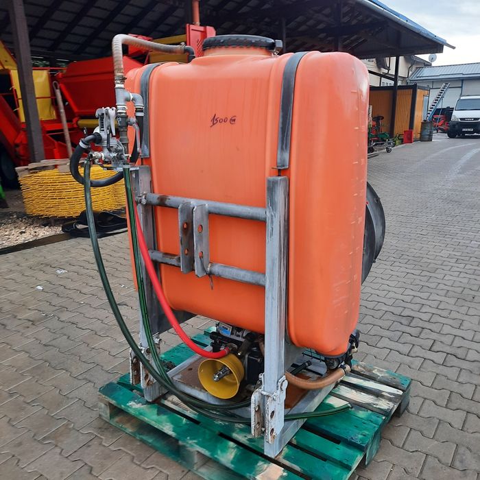 Atomizor de stropit vie și livada 400L