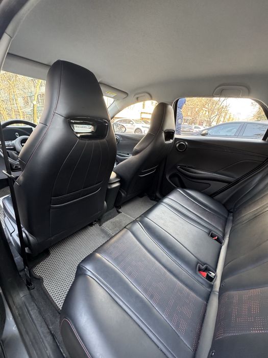 Продам BYD e2 в цвете мокрый асфальт в хорошем состоянии!