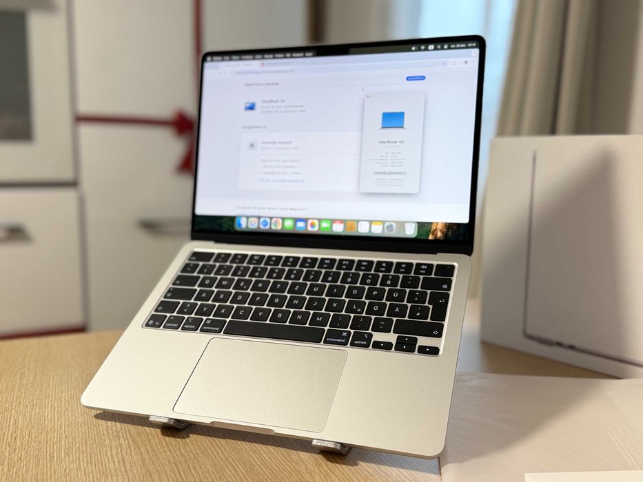 Macbook Air M4 SILVER 24GB RAM 512 SSD NOU