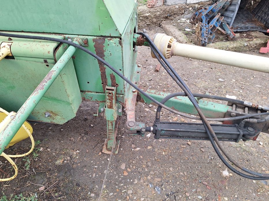 Vand sau schimbBalotiera JOHN DEERE