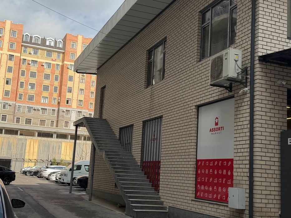 Нежилое на Махтумкули  178 кв/м