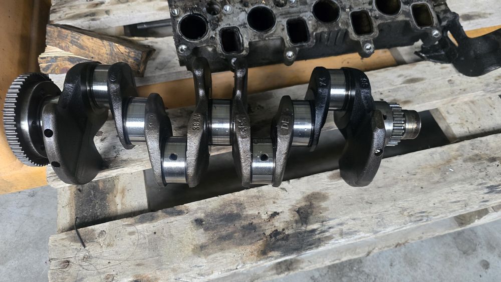 Двигател  CAAA VW  на части