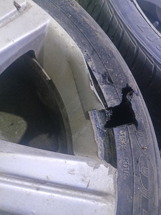 Продам 3 диска Лексус и Тойота