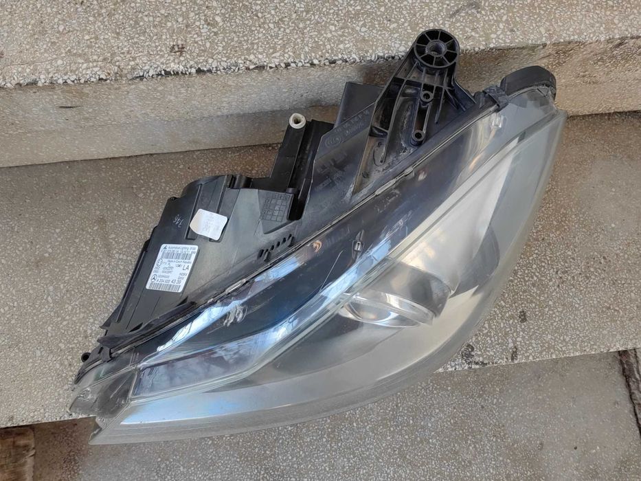 Фарове Mercedes W204 C-Classa Face Bi-Xenon / Фарове Мерцедес W204