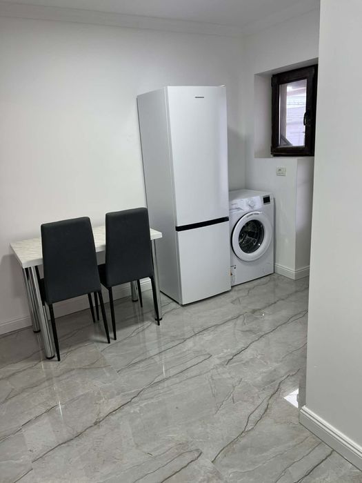 Garsoniera de inchiriat