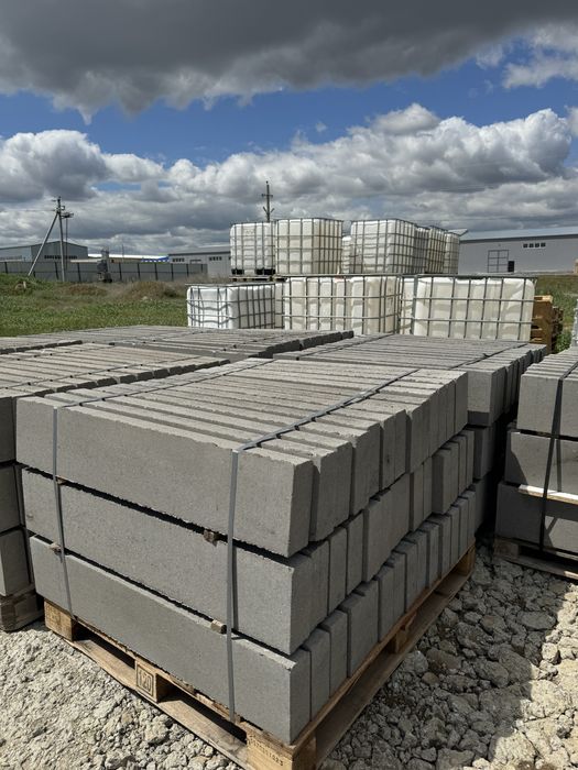 Продам бордюры дорожные и тратуарные