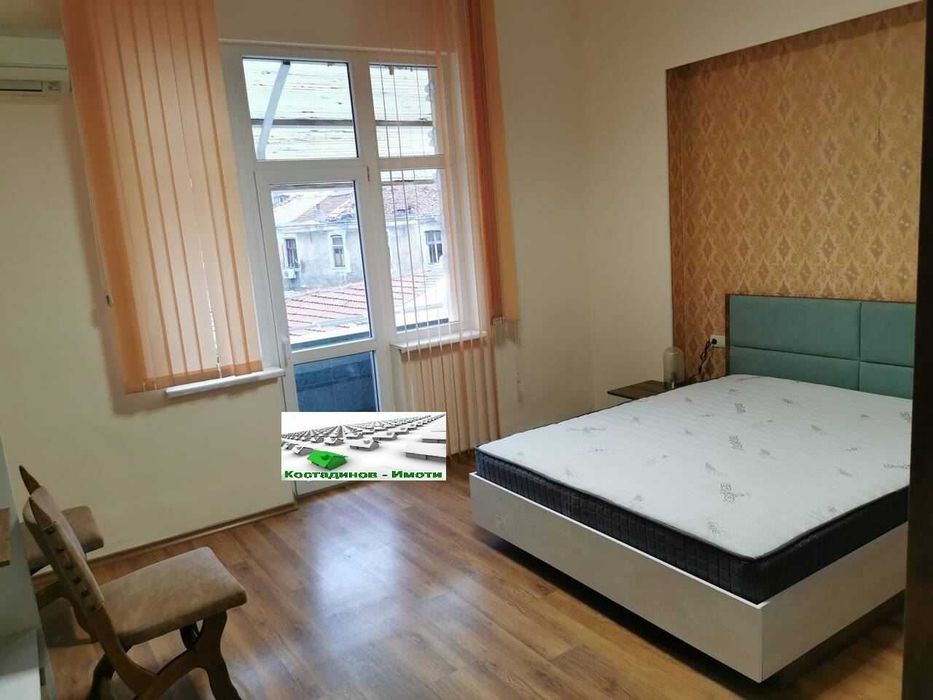 Дава се под наем Многостаен апартамент в Пловдив, Център - 170 кв.м за 850 € - Снимка #5