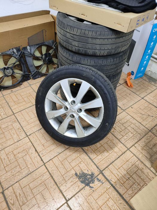 Диск с летней резиной