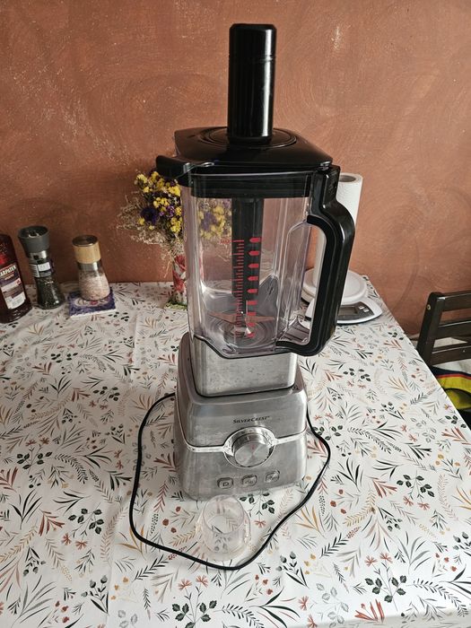 Blender de fructe, smootie maker
