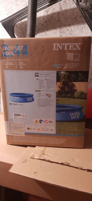 Piscina 2.44 m diametru
