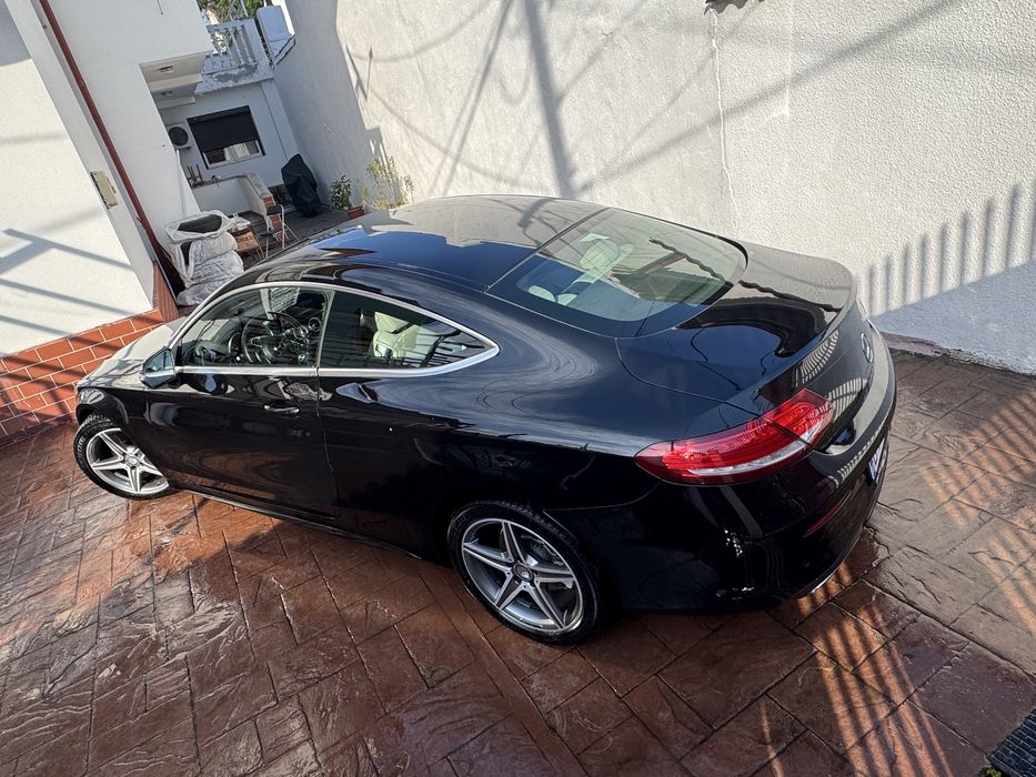 Mercedes Benz C220 coupe